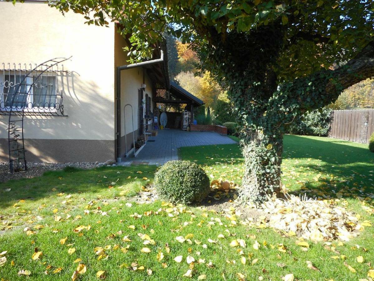 Apartmany Pod Hradem Holstejn Exterior foto